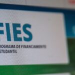 Entrada no mercado de trabalho e desinteresse pelos estudos barram índices educacionais no Brasil