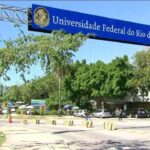 Aluna da 1ª escola pública bilíngue do NE viraliza ao falar inglês em vídeo